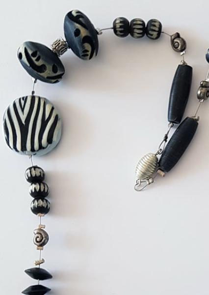 halskette-schwarz-silber-e